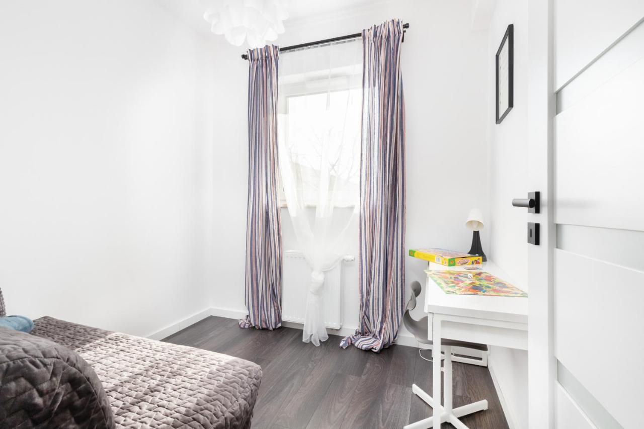 Deluxe Sucha By Renters Danzig