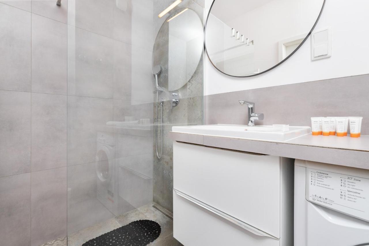 Deluxe Sucha By Renters Apartament *
